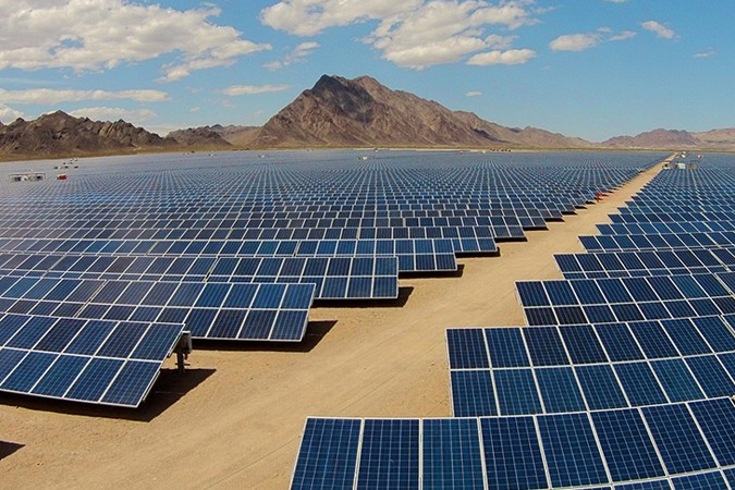 Economia em Usinas Solares